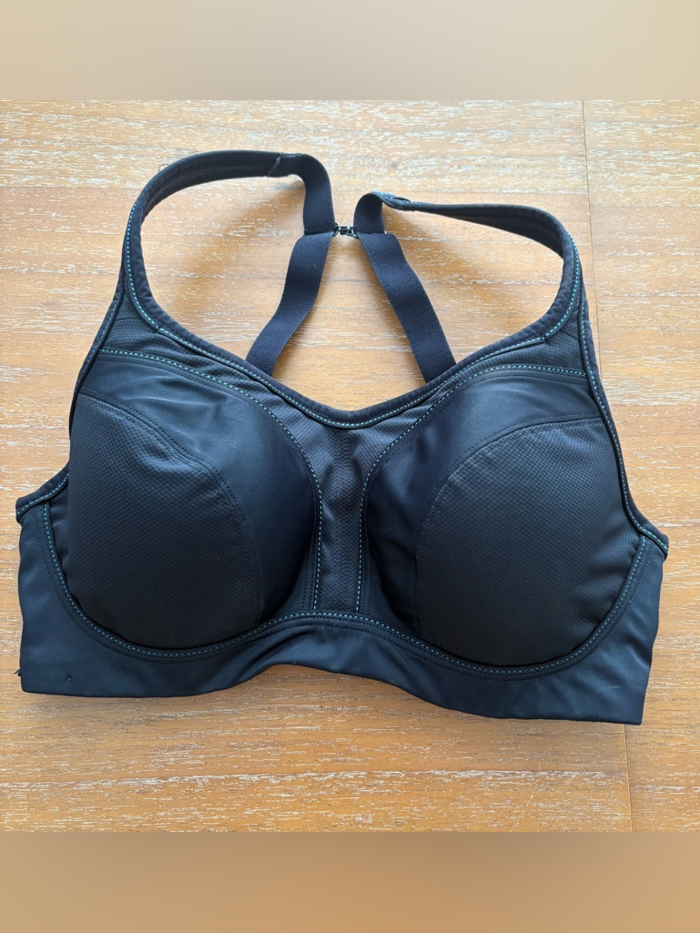 Chantelle High Impact Sports Bra Size 32DD Black Regular & Razor Back